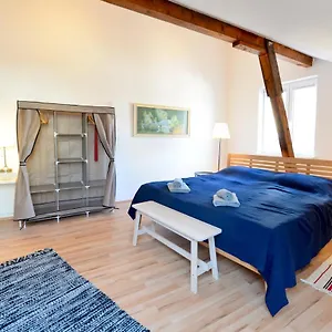 House With Courtyard & Parking Close To Stadtpark Ferienhaus Wien